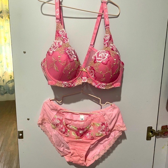 Other - 💙💙 SOLD 💙💙 copy list …New bra and panty combo set. Bra size 38B .